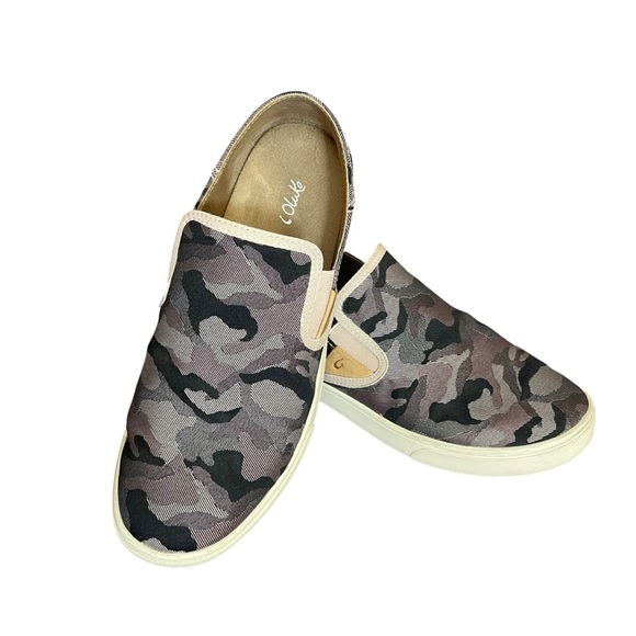 Olukai Pehuea Pai camo slip on shoes 9.5 - Picture 4 of 11